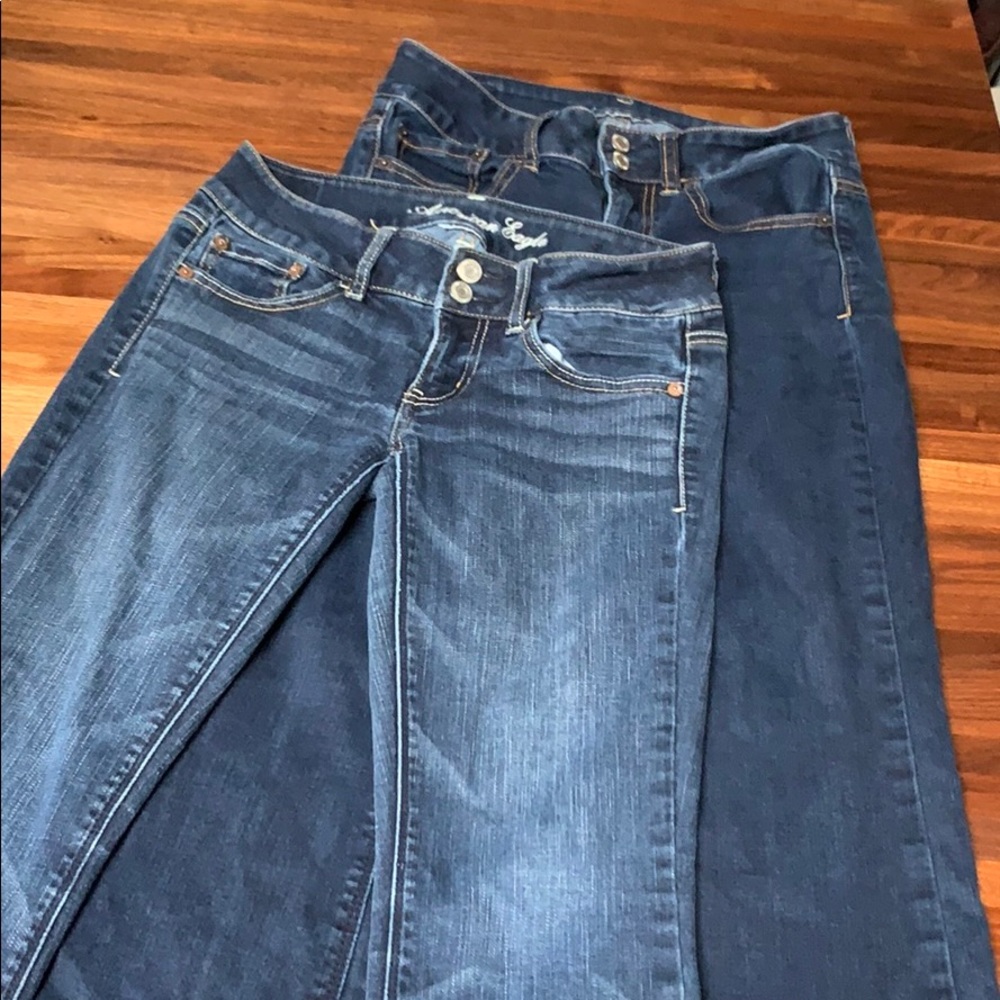 American Eagle 2 pairs of jeans
